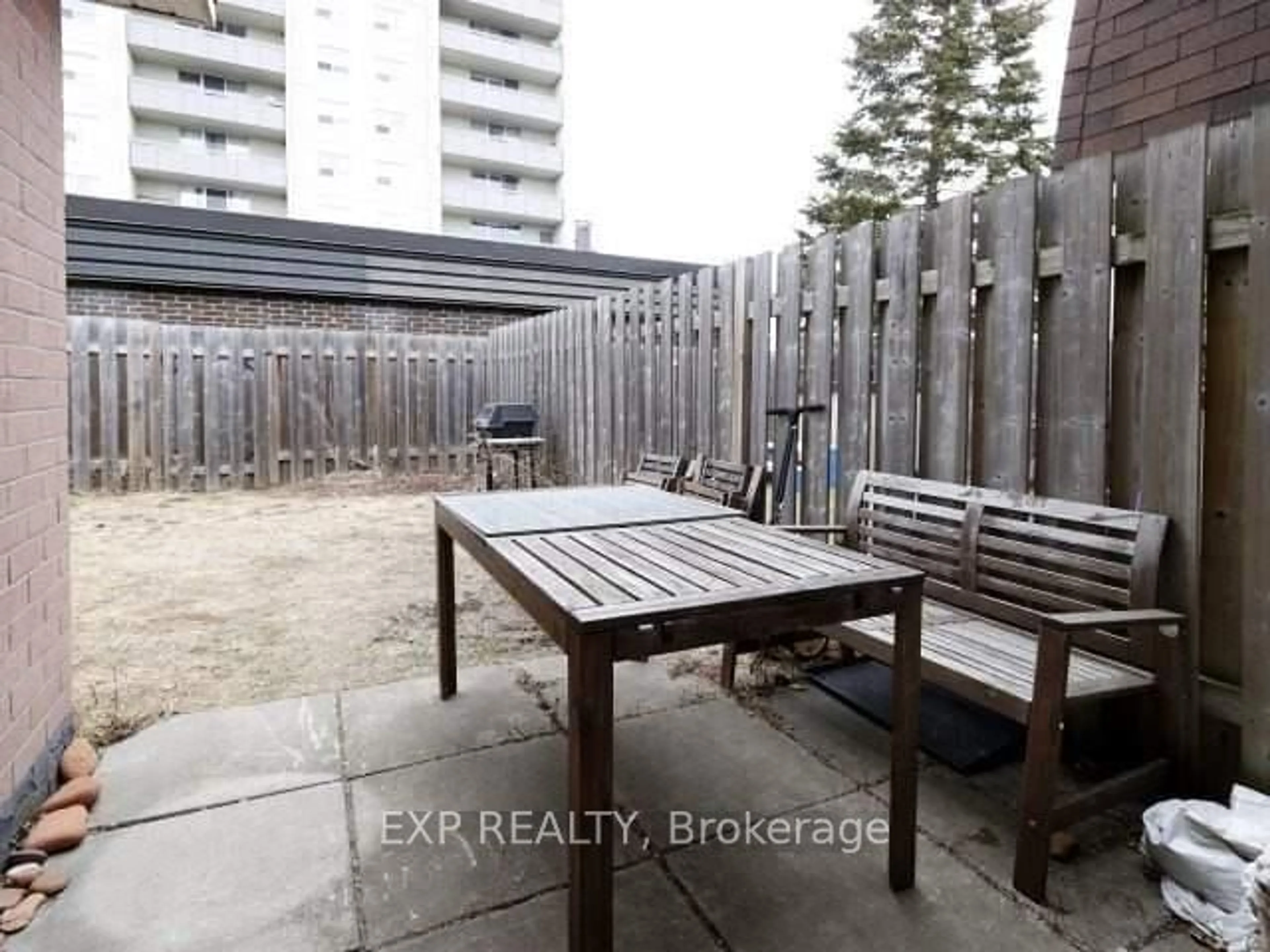 Patio, the fenced backyard for 2170 Bromsgrove Rd #196, Mississauga Ontario L5J 4J2