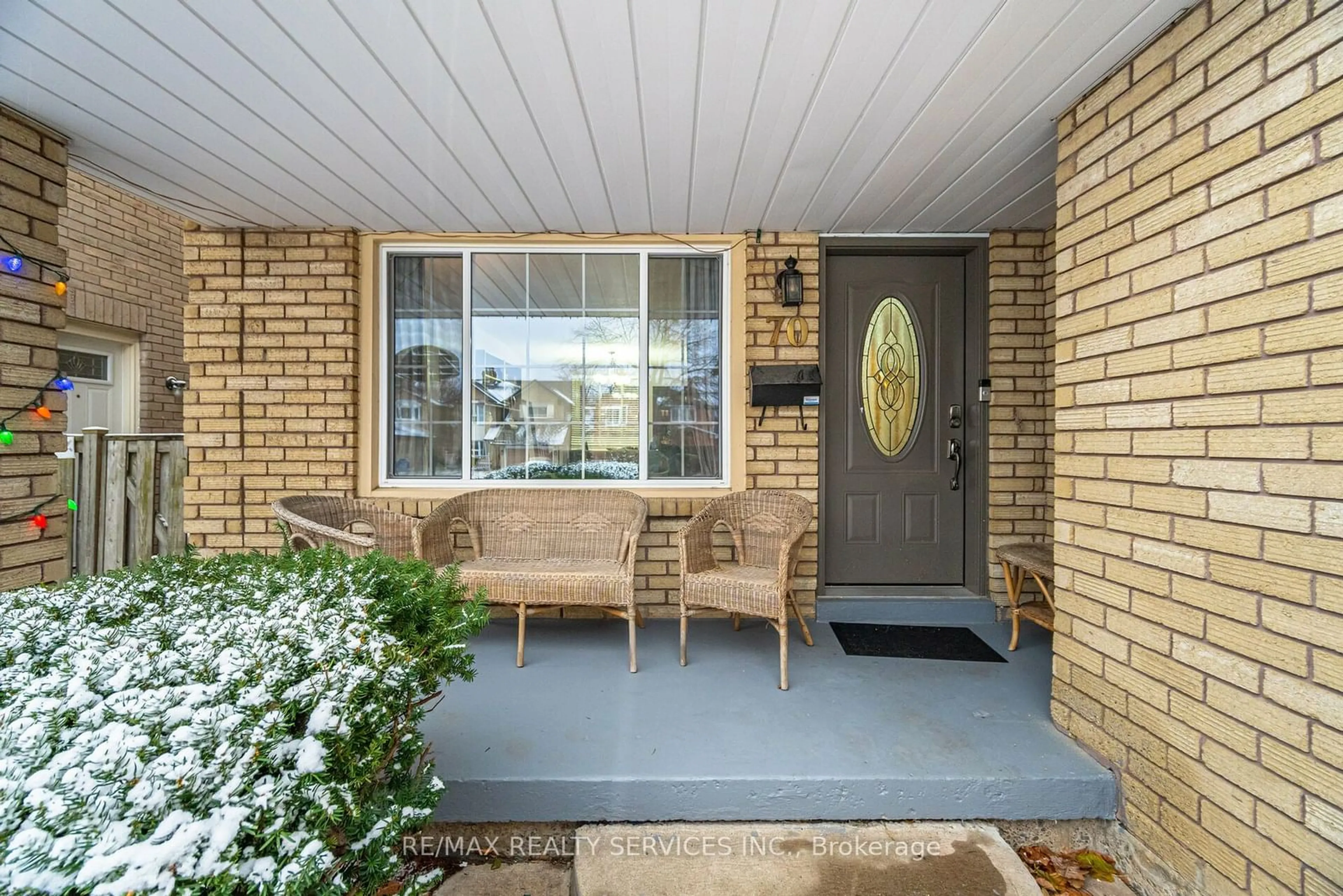 Patio, cottage for 70 Mara Cres, Brampton Ontario L6V 4B8