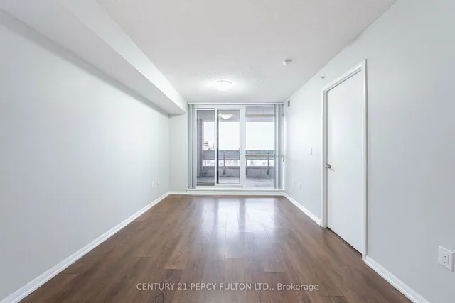 Additional property image - 830 Lawrence Ave Unit 501