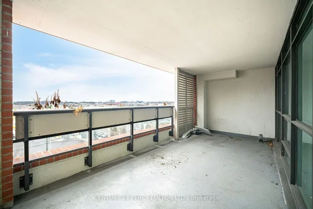 Additional property image - 830 Lawrence Ave Unit 501