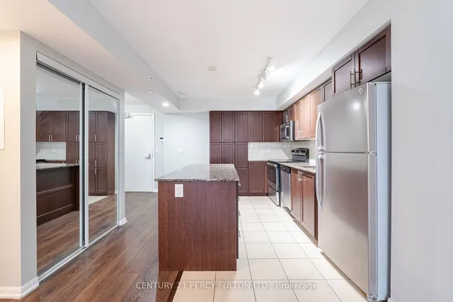 Additional property image - 830 Lawrence Ave Unit 501