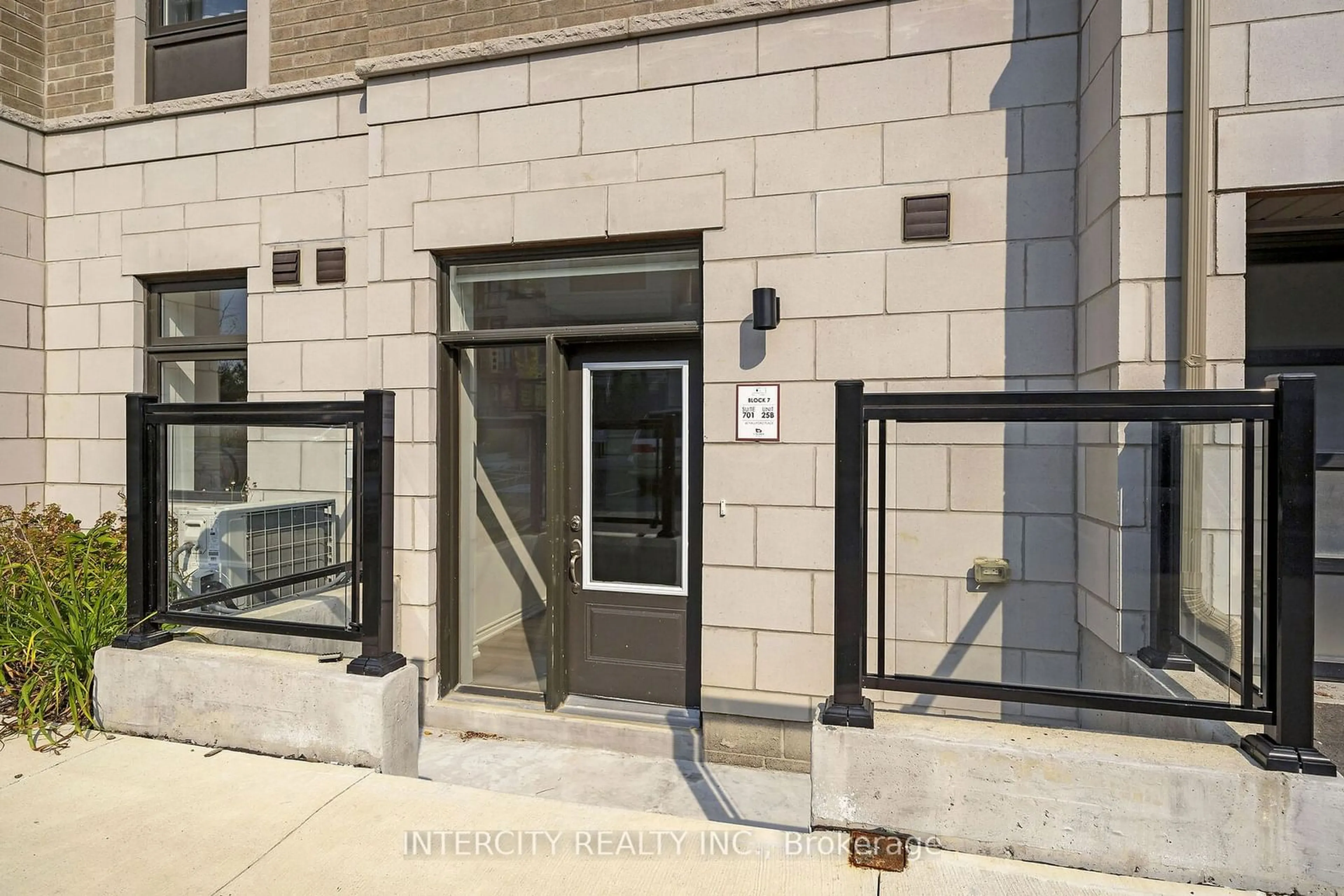 Indoor foyer, unknown floor for 60 Halliford Pl #701, Brampton Ontario L6P 4R1