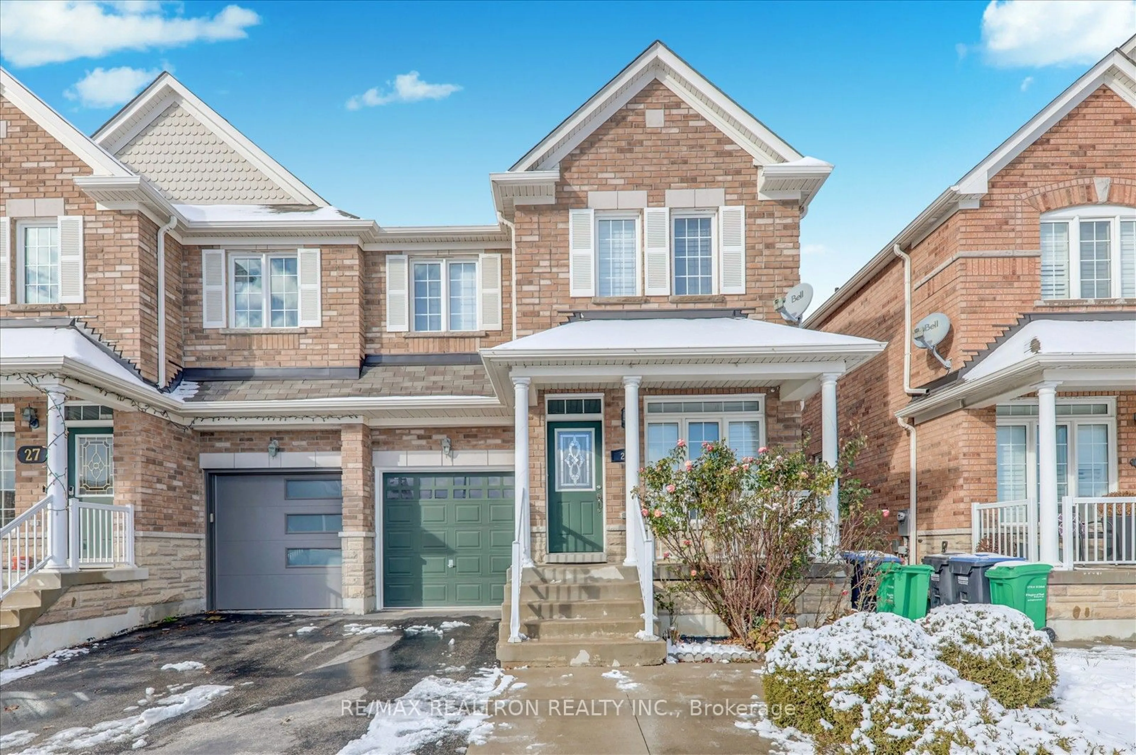 A pic from exterior of the house or condo, the street view for 25 Sleightholme Cres, Brampton Ontario L6P 3E9