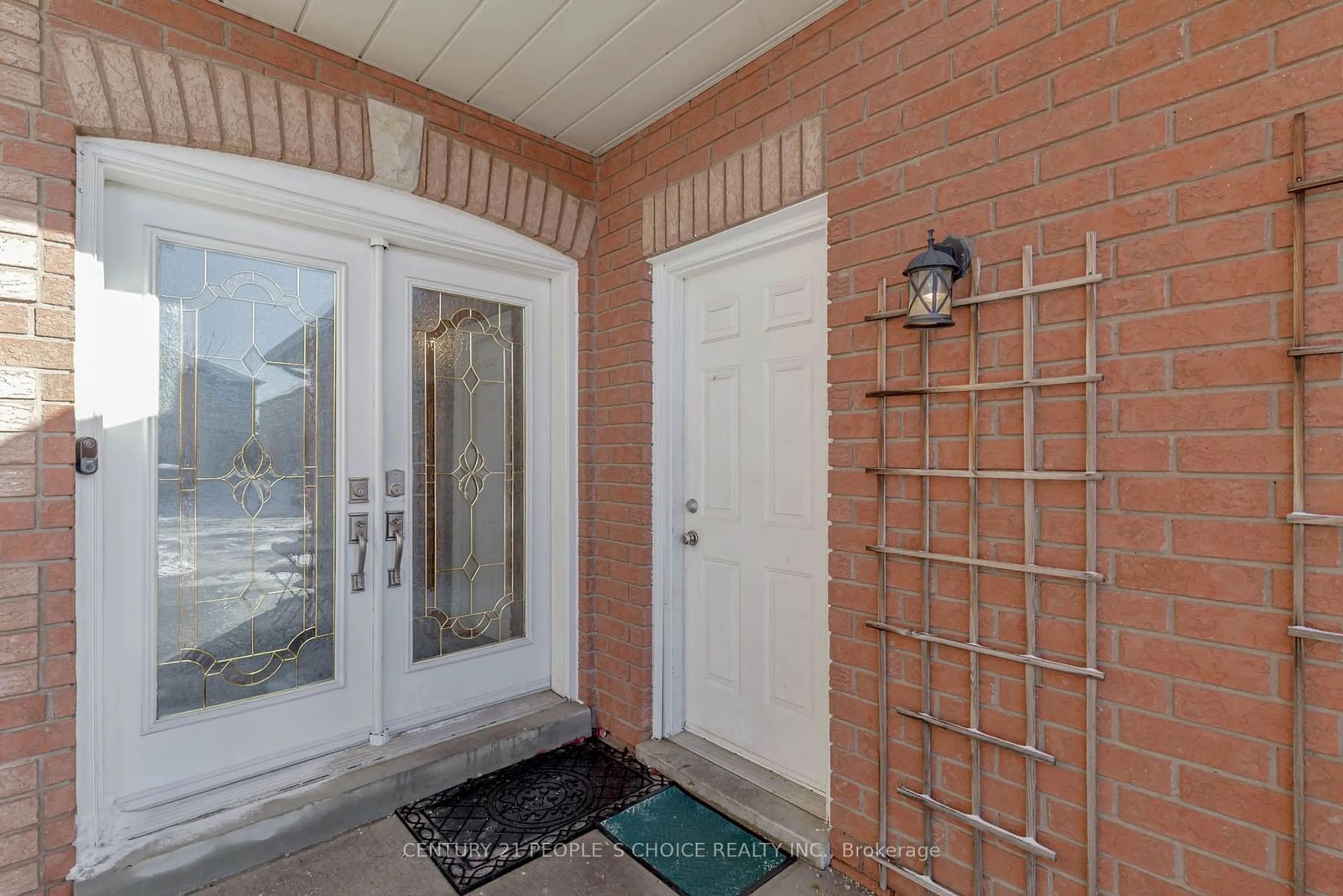 Indoor entryway for 89 Weather Vane Lane, Brampton Ontario L6X 4R4