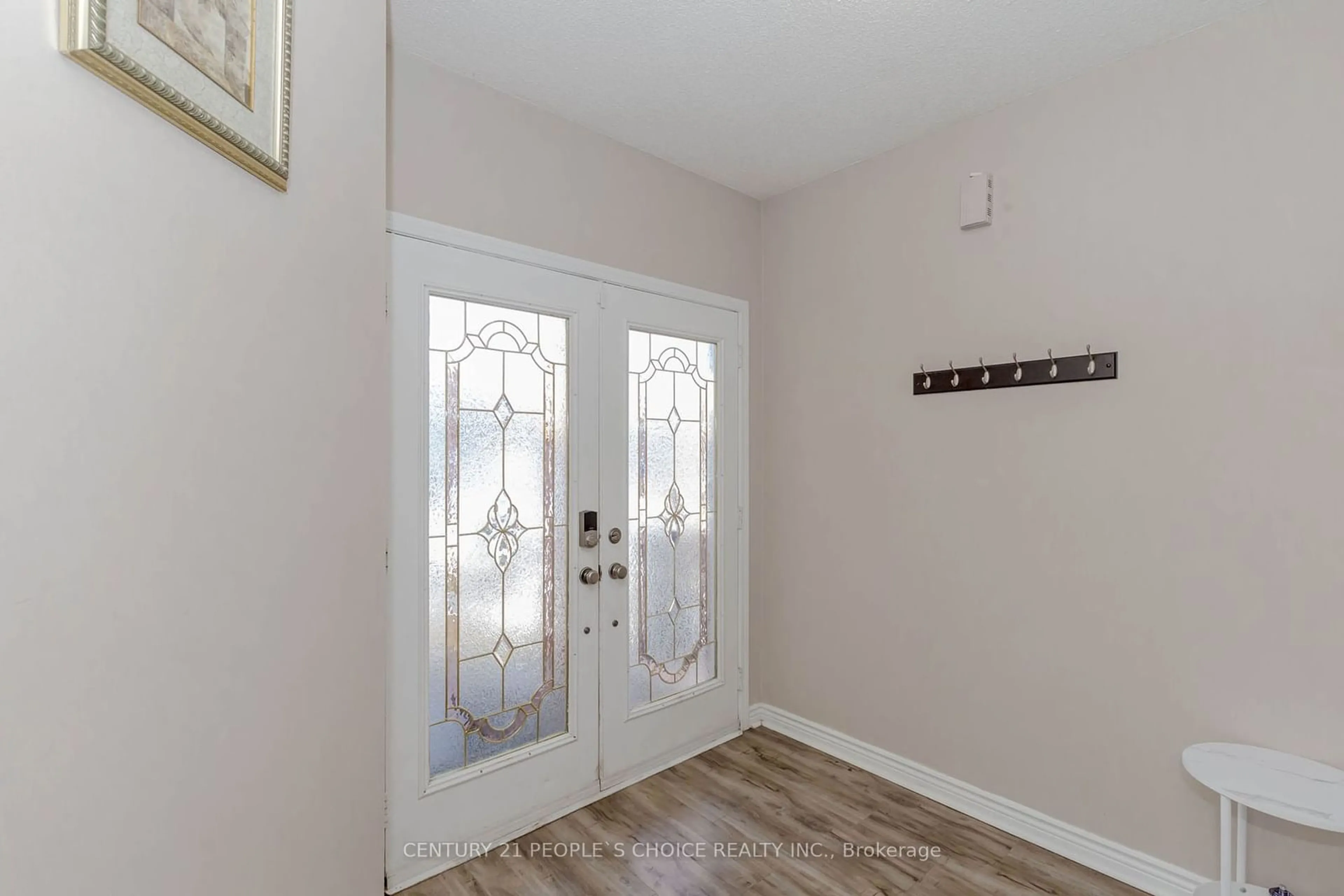 Indoor entryway, wood floors for 89 Weather Vane Lane, Brampton Ontario L6X 4R4