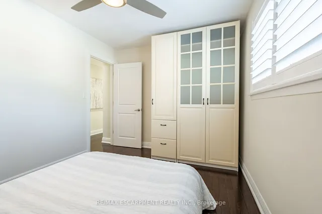 Additional property image - 5247 SPRUCE Ave