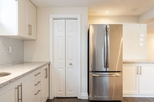 Additional property image - 5247 SPRUCE Ave