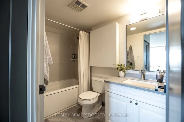 Additional property image - 22 Southport St Unit 737