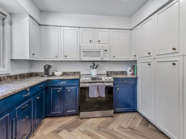 Additional property image - 62 Haliburton Ave
