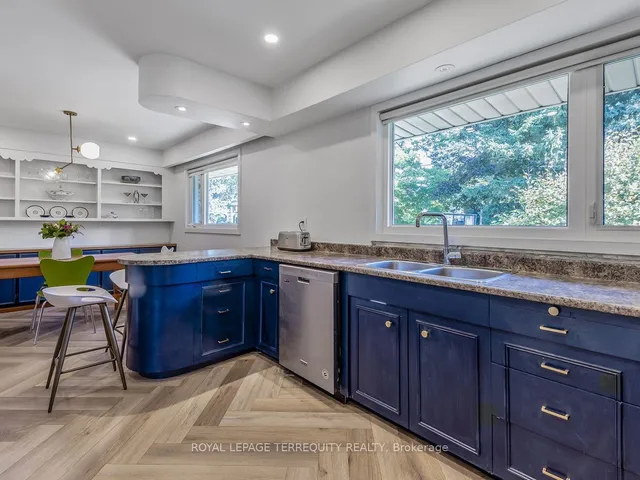Additional property image - 62 Haliburton Ave