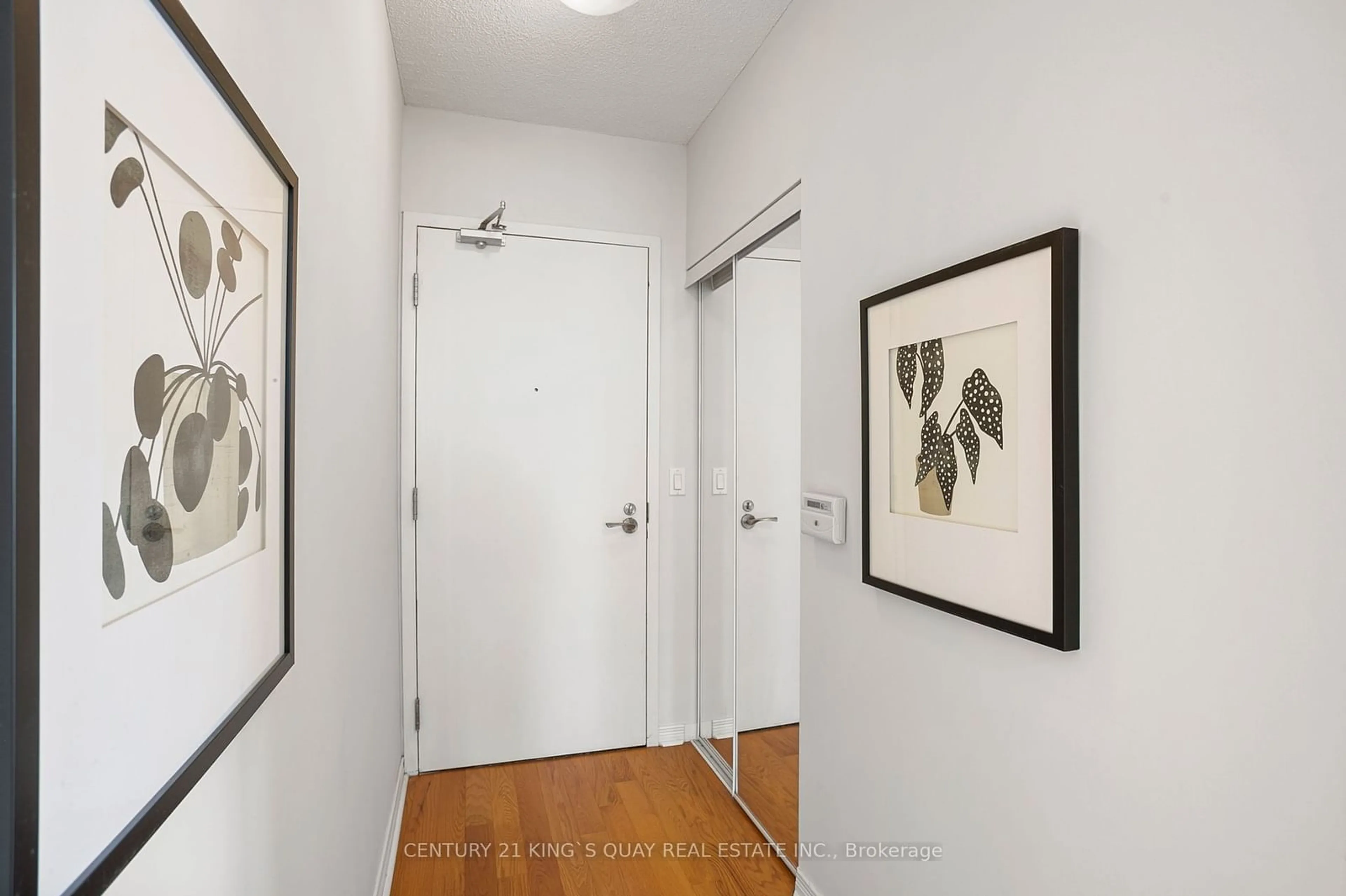 Indoor entryway, wood floors for 2240 Lake Shore Blvd #2904, Toronto Ontario M8V 0A9