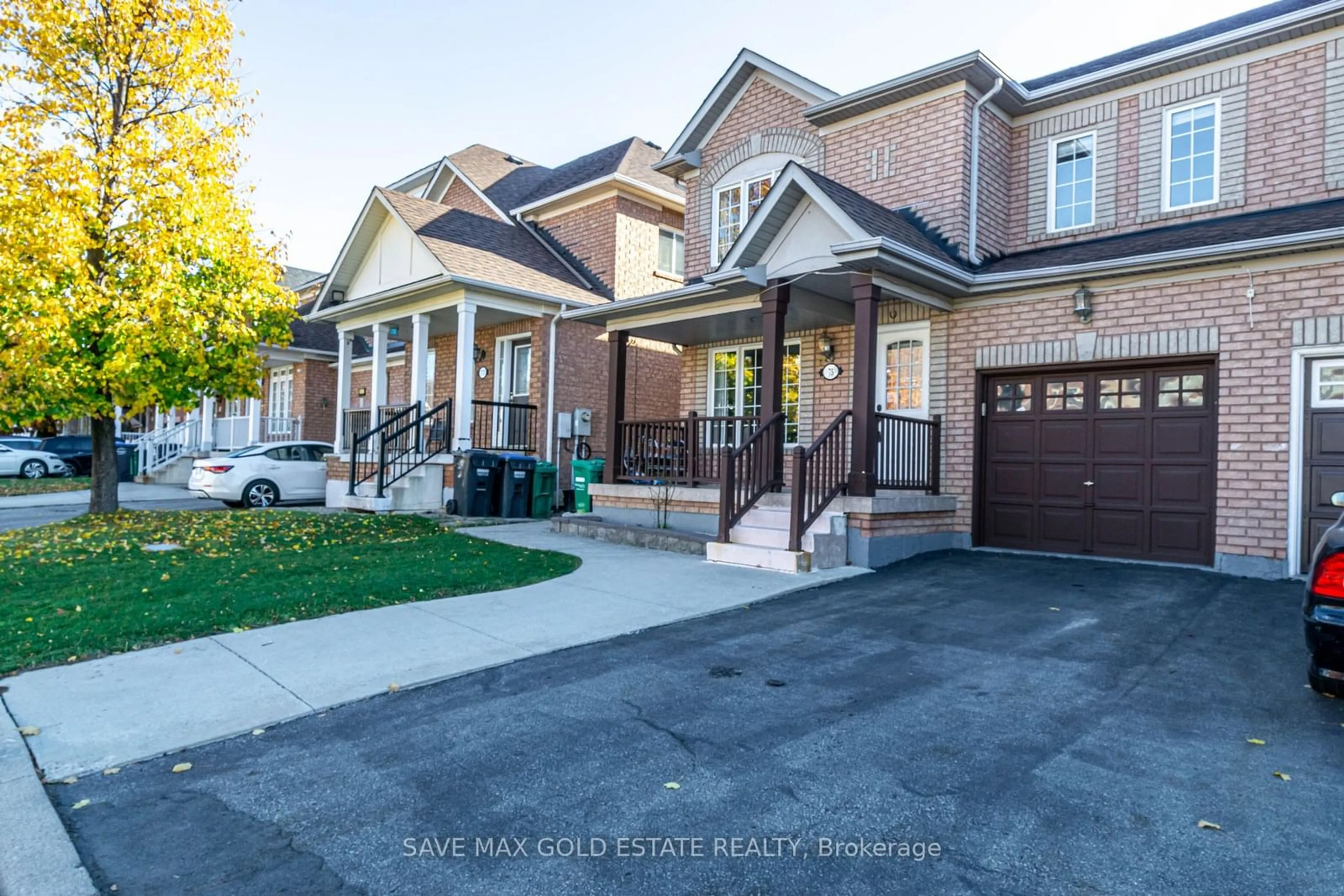 Home with brick exterior material for 75 Saintsbury Cres, Brampton Ontario L6R 2V9