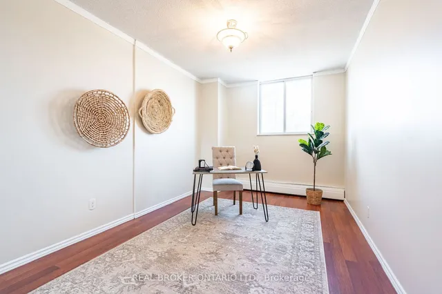 Additional property image - 975 Warwick Crt Unit 201