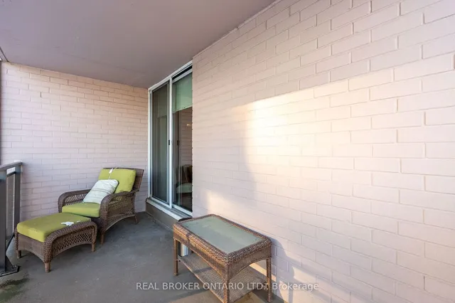 Additional property image - 975 Warwick Crt Unit 201