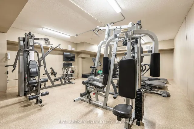 Additional property image - 975 Warwick Crt Unit 201