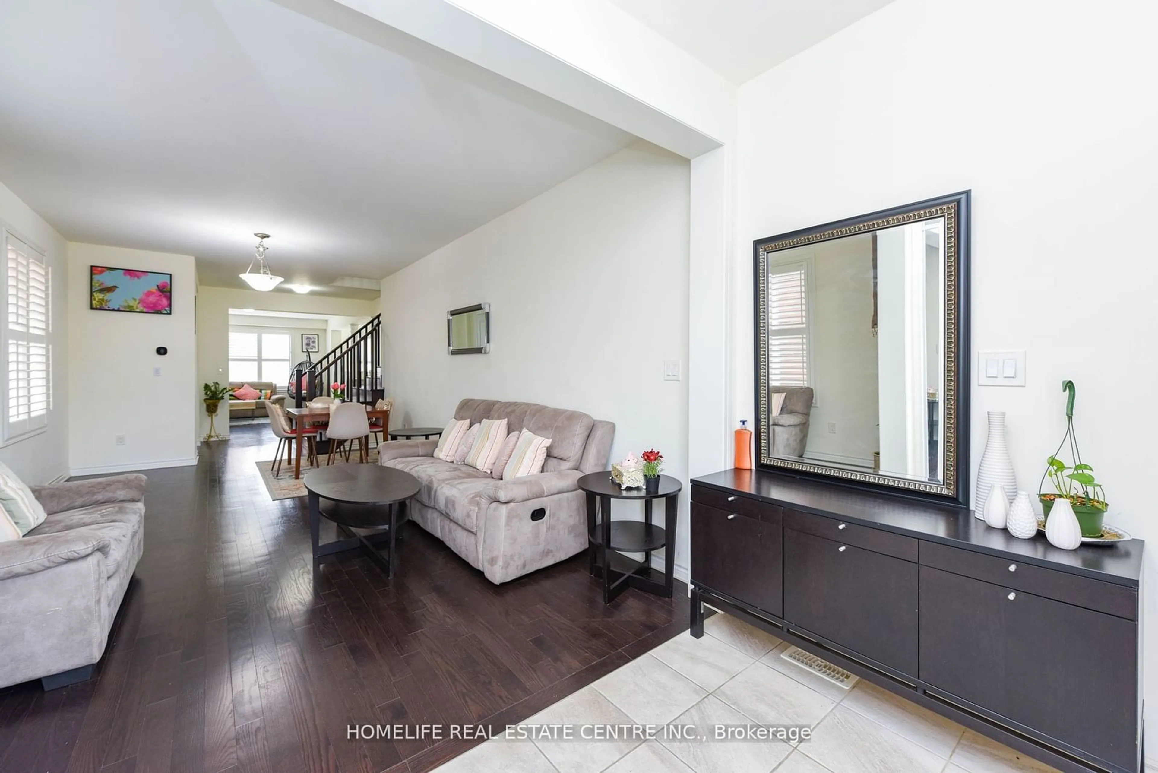 Living room, wood floors for 3 Averill Rd, Brampton Ontario L7A 0B7