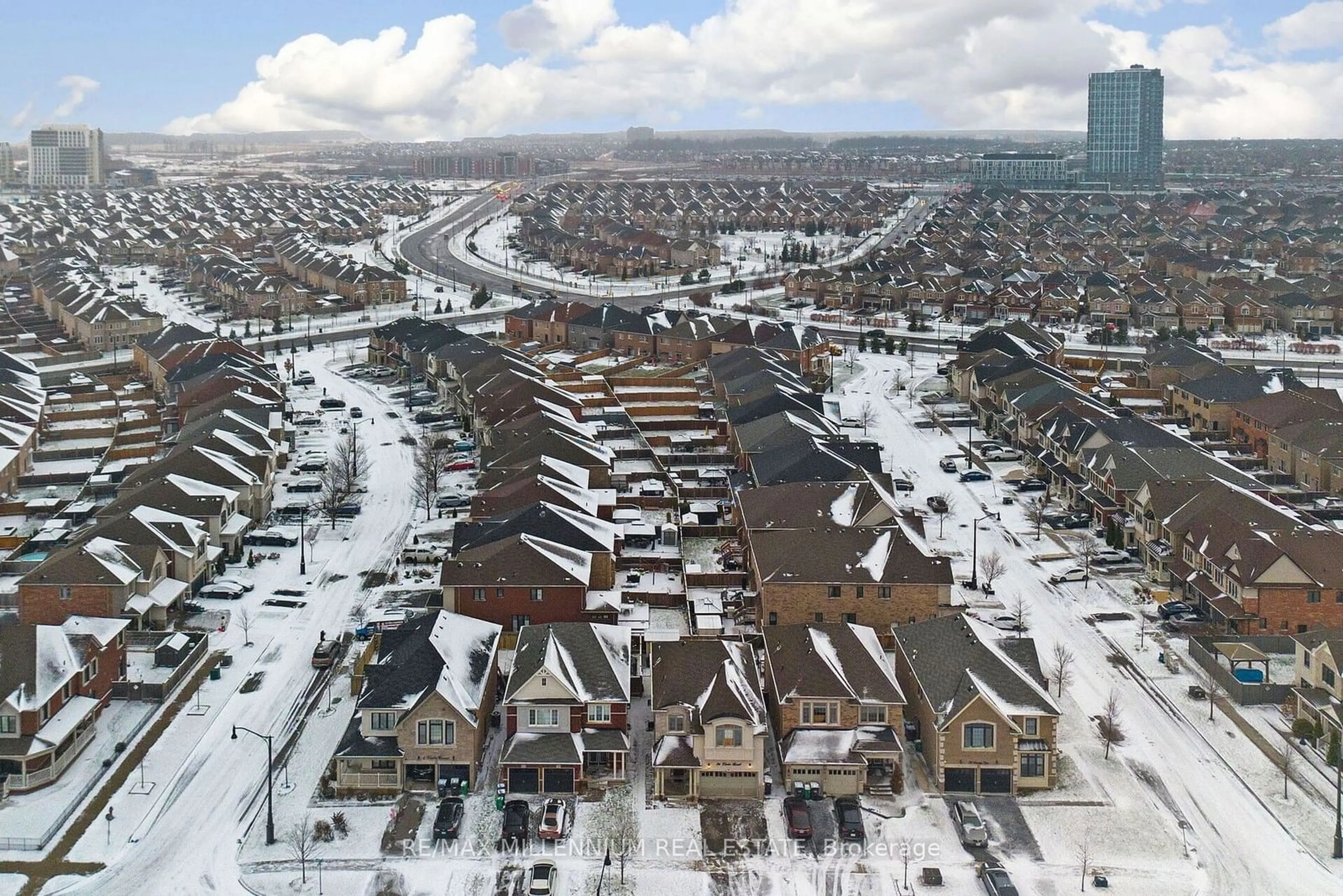 A pic from exterior of the house or condo, the street view for 36 Elwin Rd, Brampton Ontario L6X 0E4