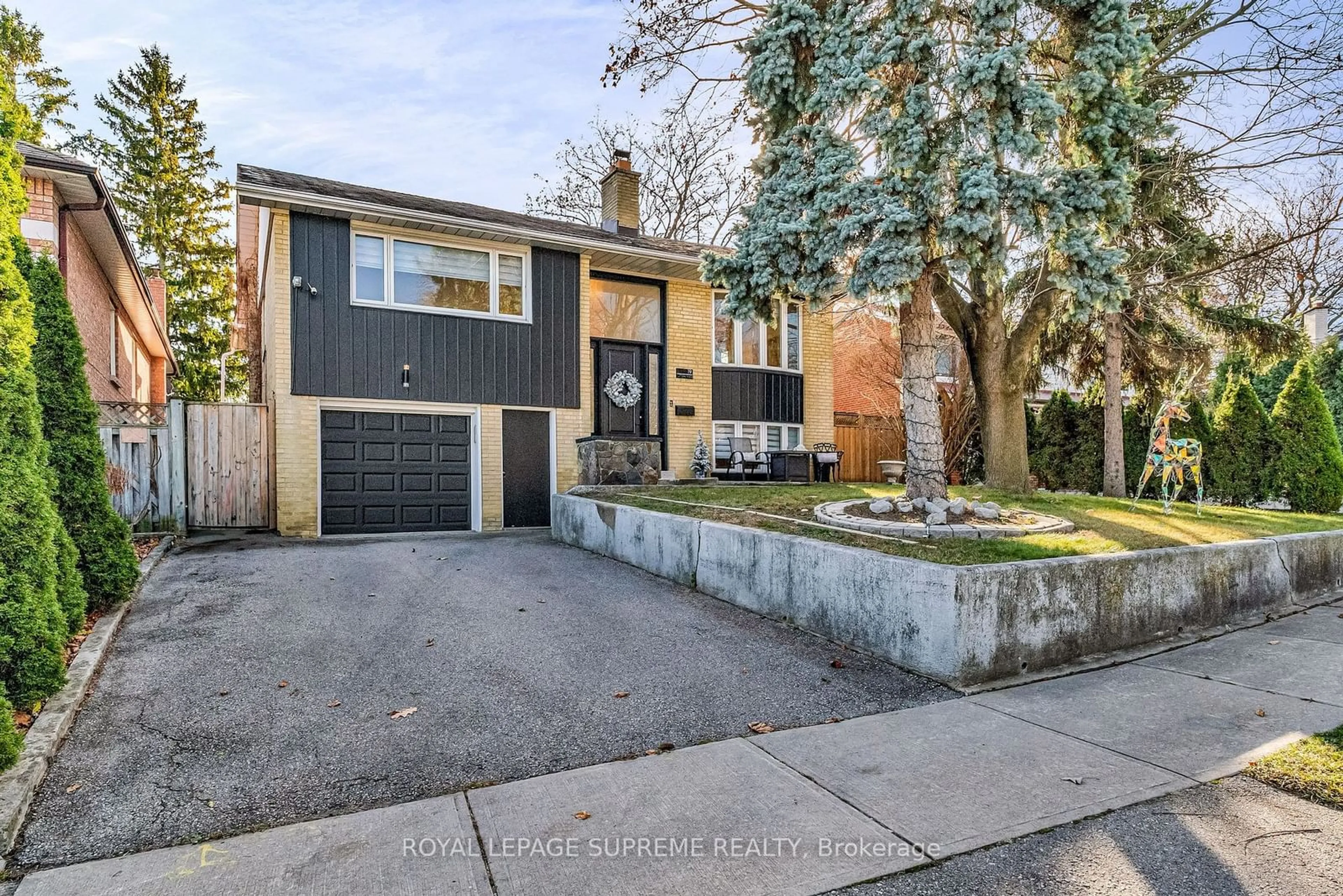 Frontside or backside of a home, the street view for 19 Littoral Pl, Toronto Ontario M9P 1T8