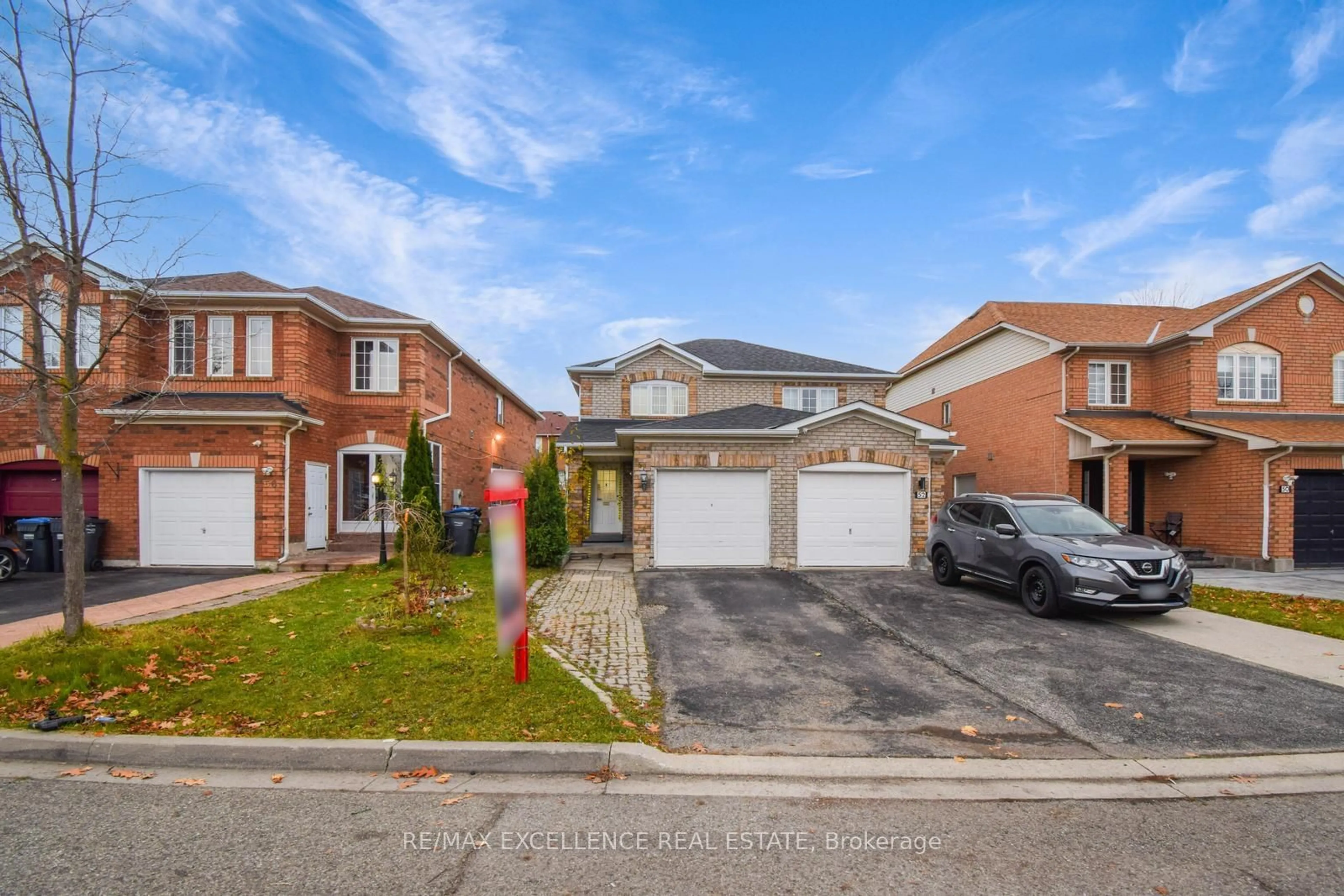 A pic from exterior of the house or condo, the street view for 54 Whiteface Cres, Brampton Ontario L6X 4X3