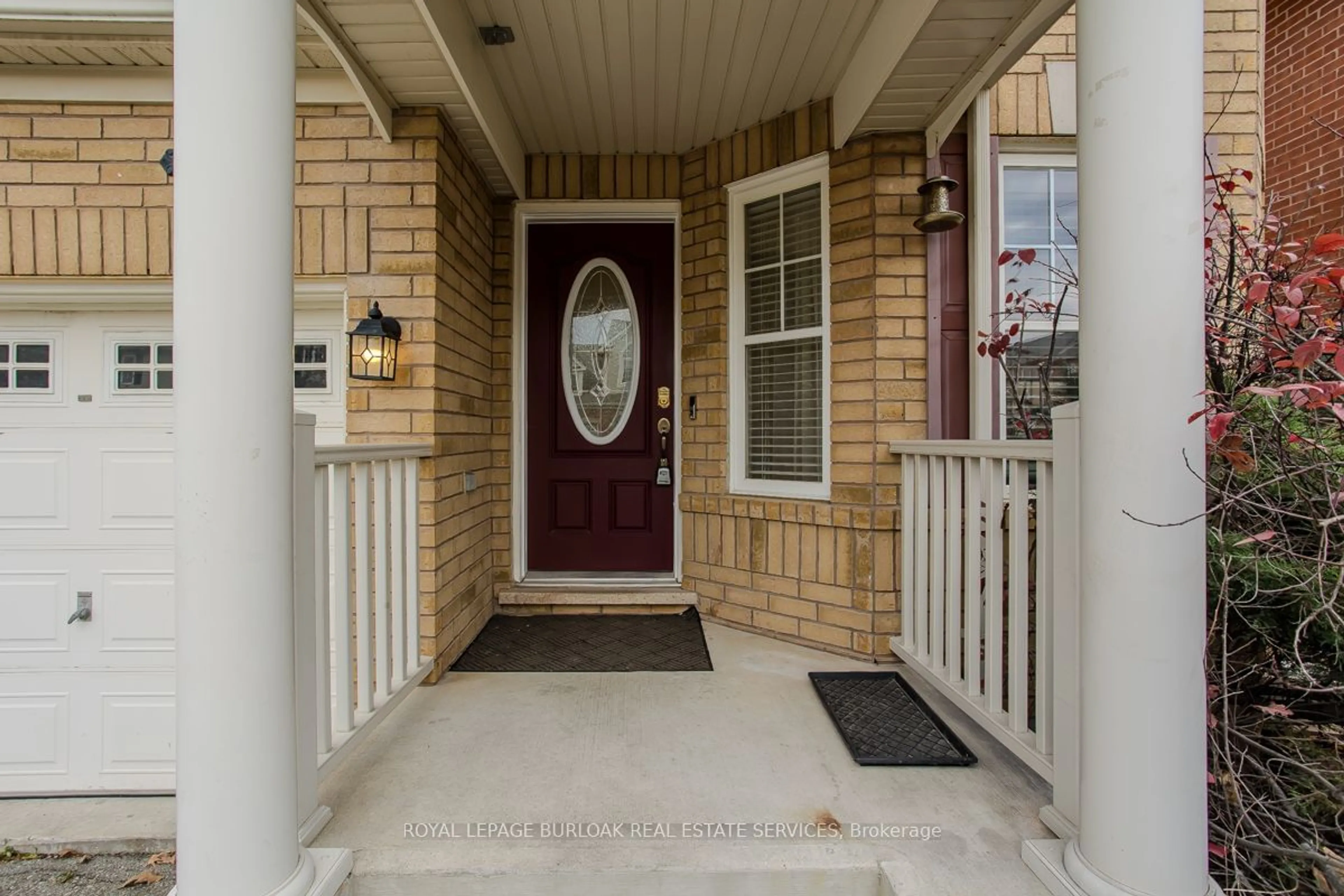 Indoor entryway for 264 Wise Crossing, Milton Ontario L9T 0N9