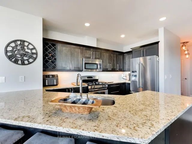 Additional property image - 360 PEARL St Unit 1601