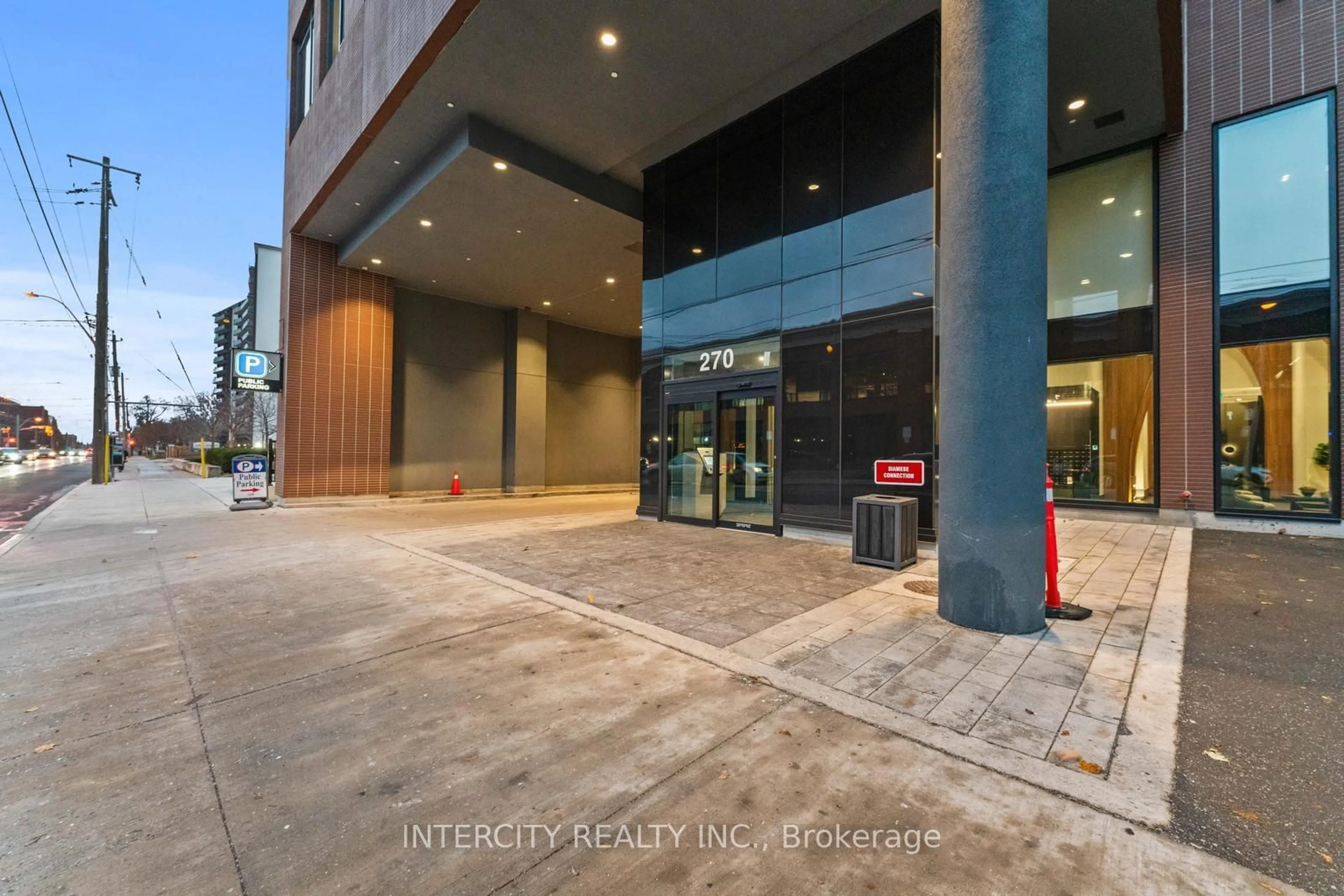 Indoor lobby, cement floor for 270 Dufferin St #1217, Toronto Ontario M6K 0H8