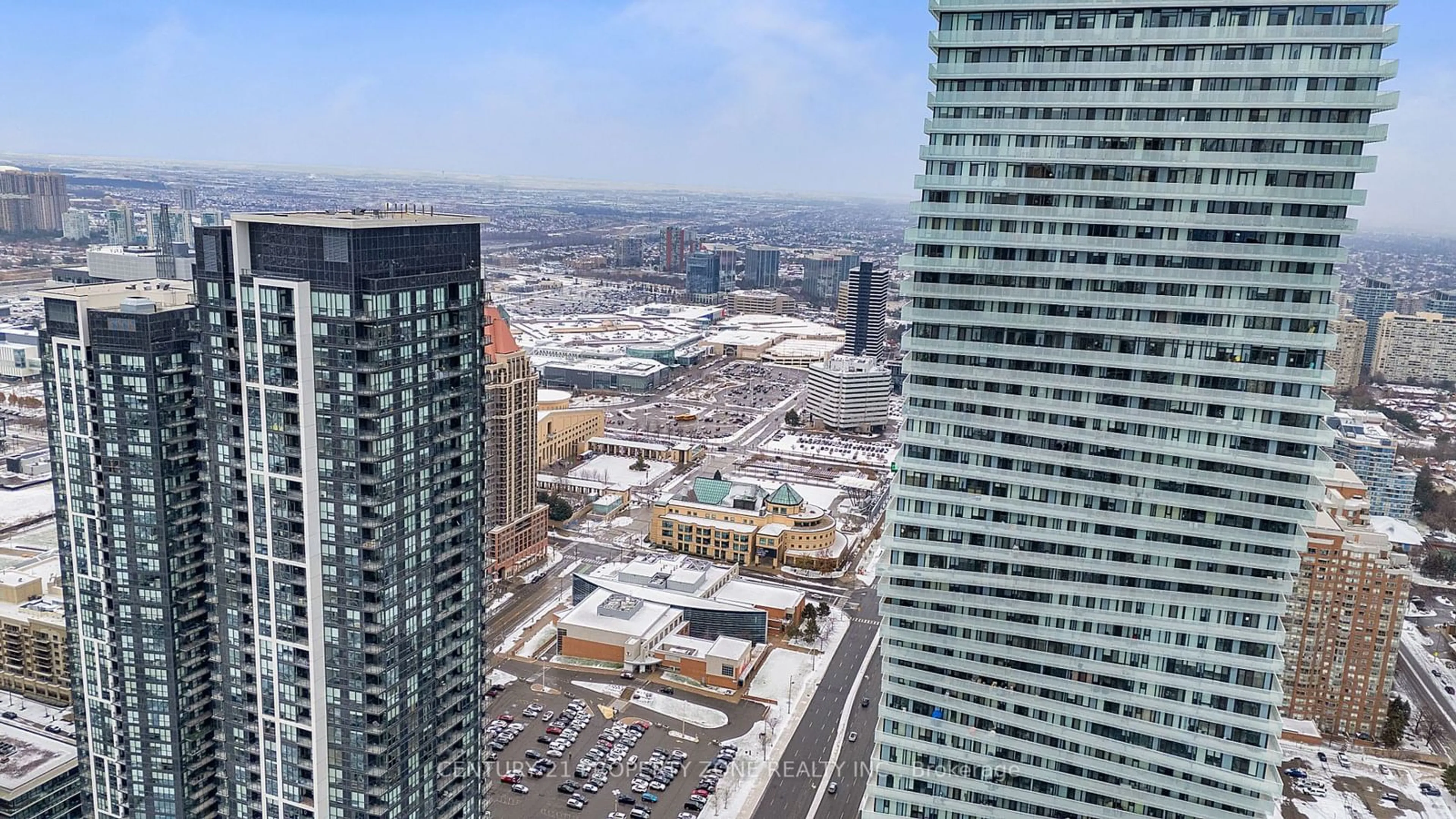 A pic from exterior of the house or condo, the view of city buildings for 3900 Confederation Pkwy #4904, Mississauga Ontario L5B 0M3