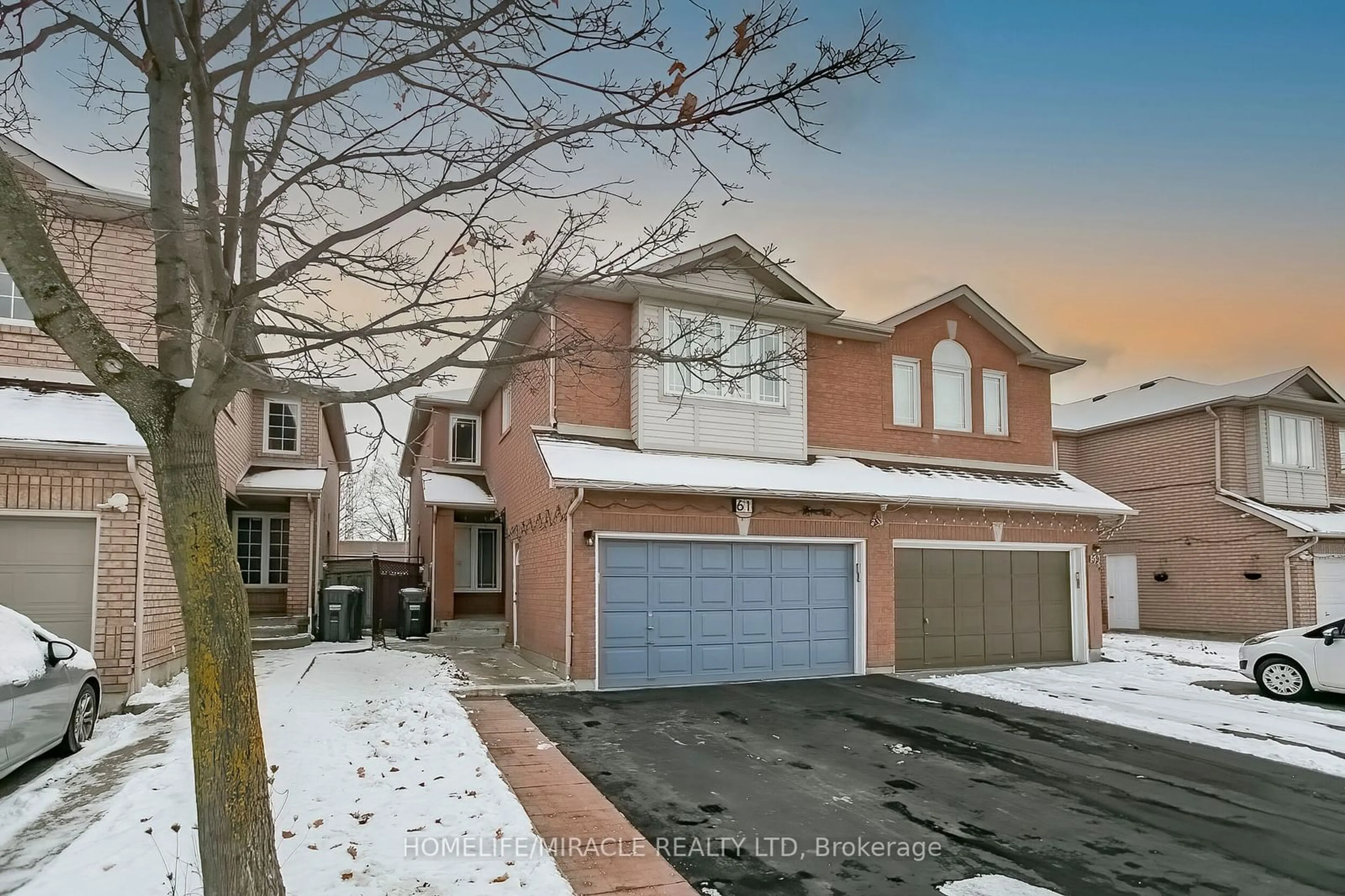 A pic from exterior of the house or condo, the street view for 61 LAURAGLEN Cres, Brampton Ontario L6Y 5A5