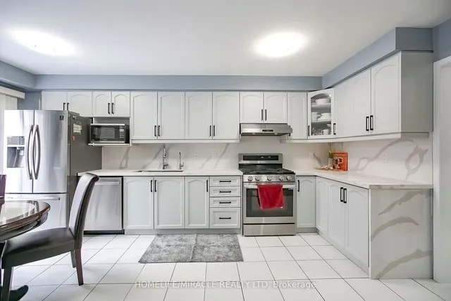 Additional property image - 61 LAURAGLEN Cres