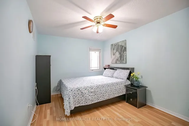 Additional property image - 61 LAURAGLEN Cres