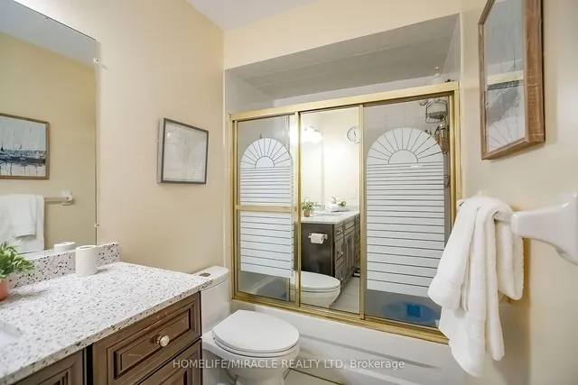 Additional property image - 61 LAURAGLEN Cres
