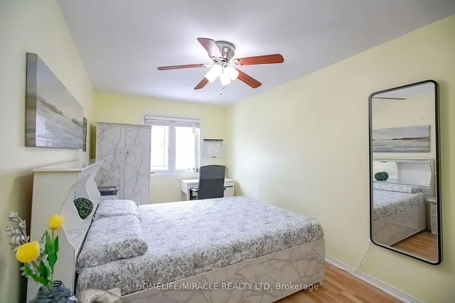 Additional property image - 61 LAURAGLEN Cres