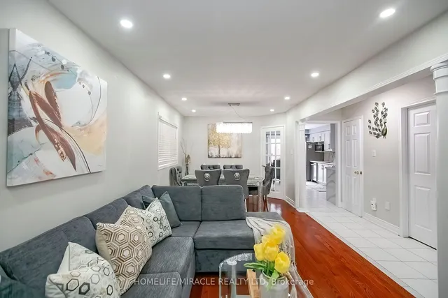 Additional property image - 61 LAURAGLEN Cres