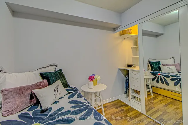Additional property image - 2772 Keele St Unit 312