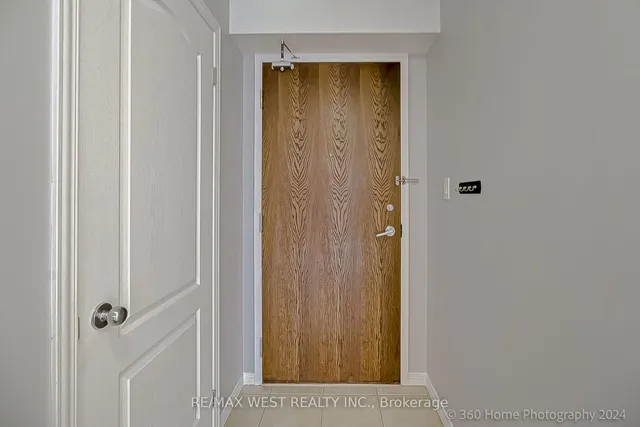 Additional property image - 2772 Keele St Unit 312