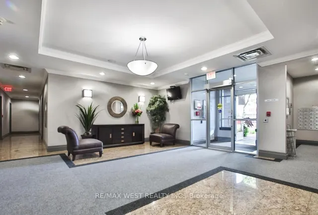 Additional property image - 2772 Keele St Unit 312