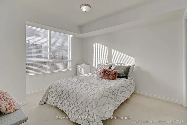Additional property image - 2772 Keele St Unit 312