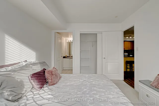 Additional property image - 2772 Keele St Unit 312