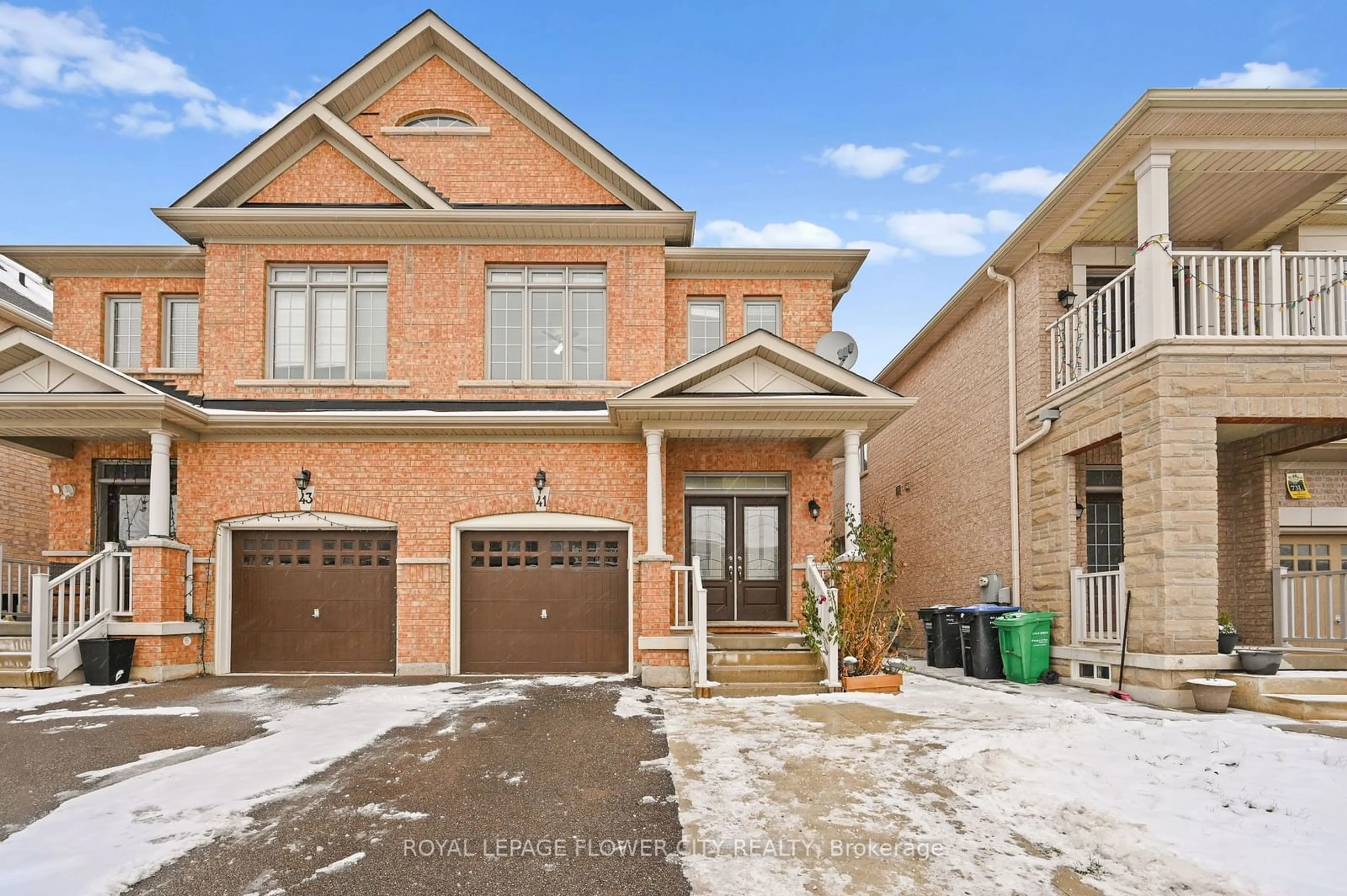 Home with brick exterior material for 41 Speedwell St, Brampton Ontario L6X 0R8