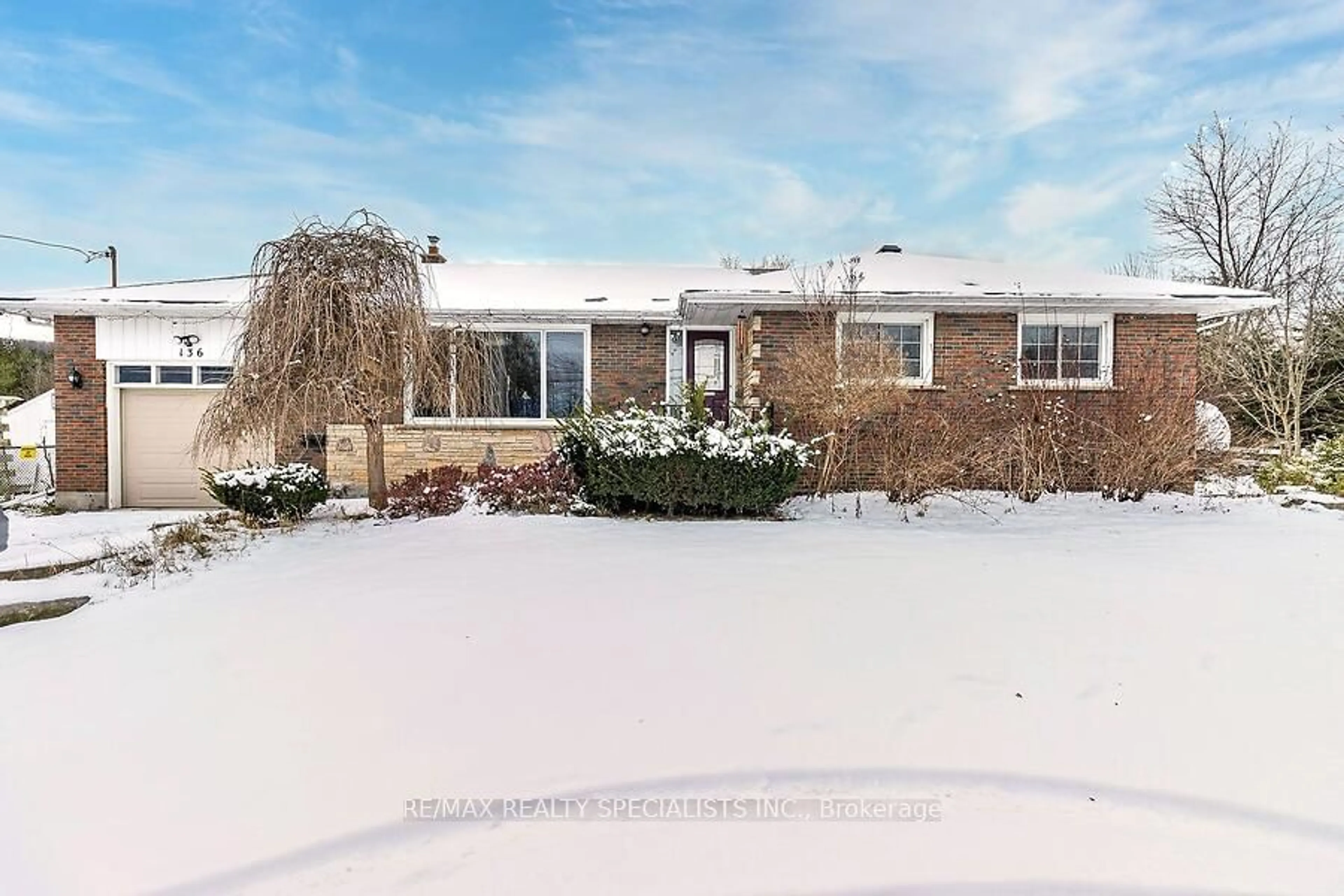 Frontside or backside of a home, the street view for 136 Tremaine Rd, Milton Ontario L9T 2X3