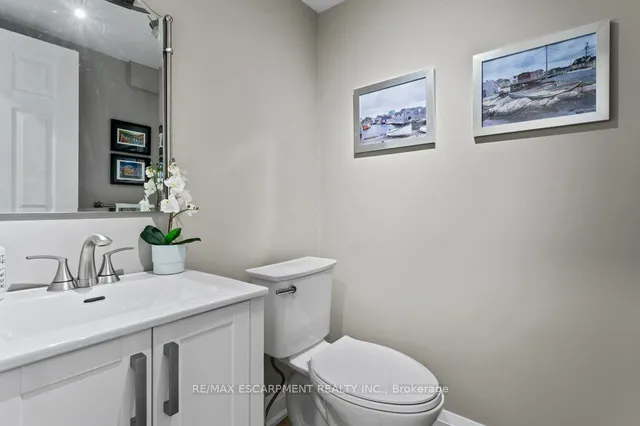 Additional property image - 504 Mathewman Cres