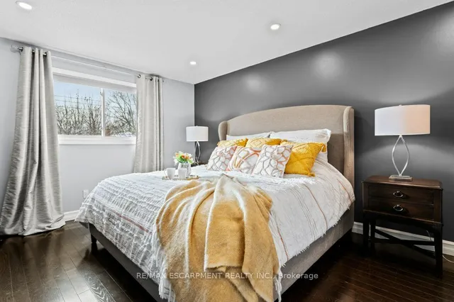 Additional property image - 504 Mathewman Cres