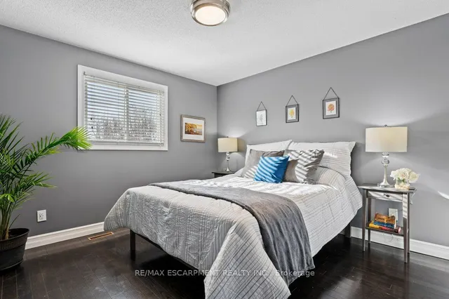 Additional property image - 504 Mathewman Cres