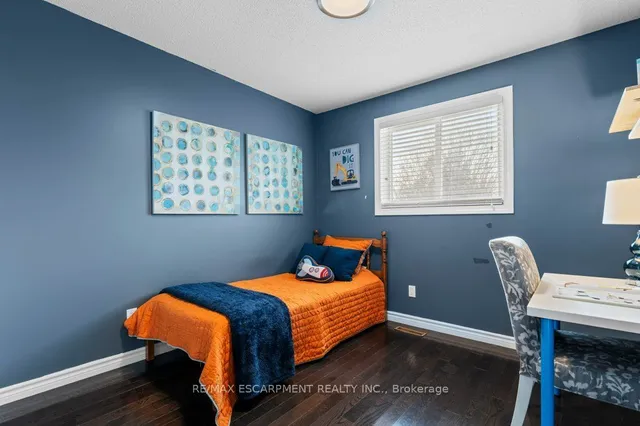 Additional property image - 504 Mathewman Cres
