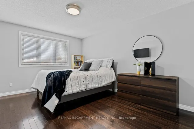 Additional property image - 504 Mathewman Cres