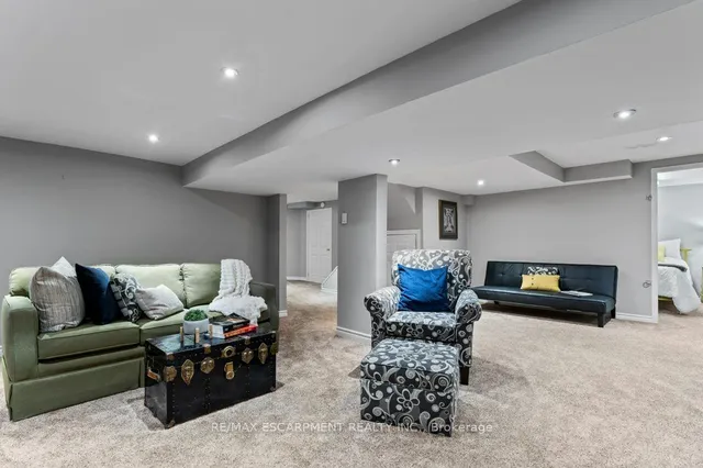 Additional property image - 504 Mathewman Cres