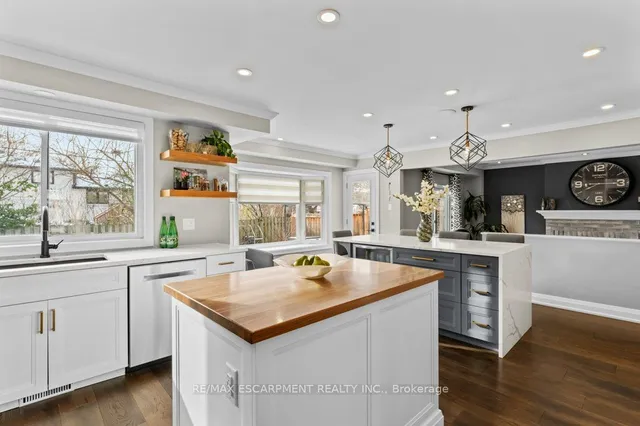 Additional property image - 504 Mathewman Cres
