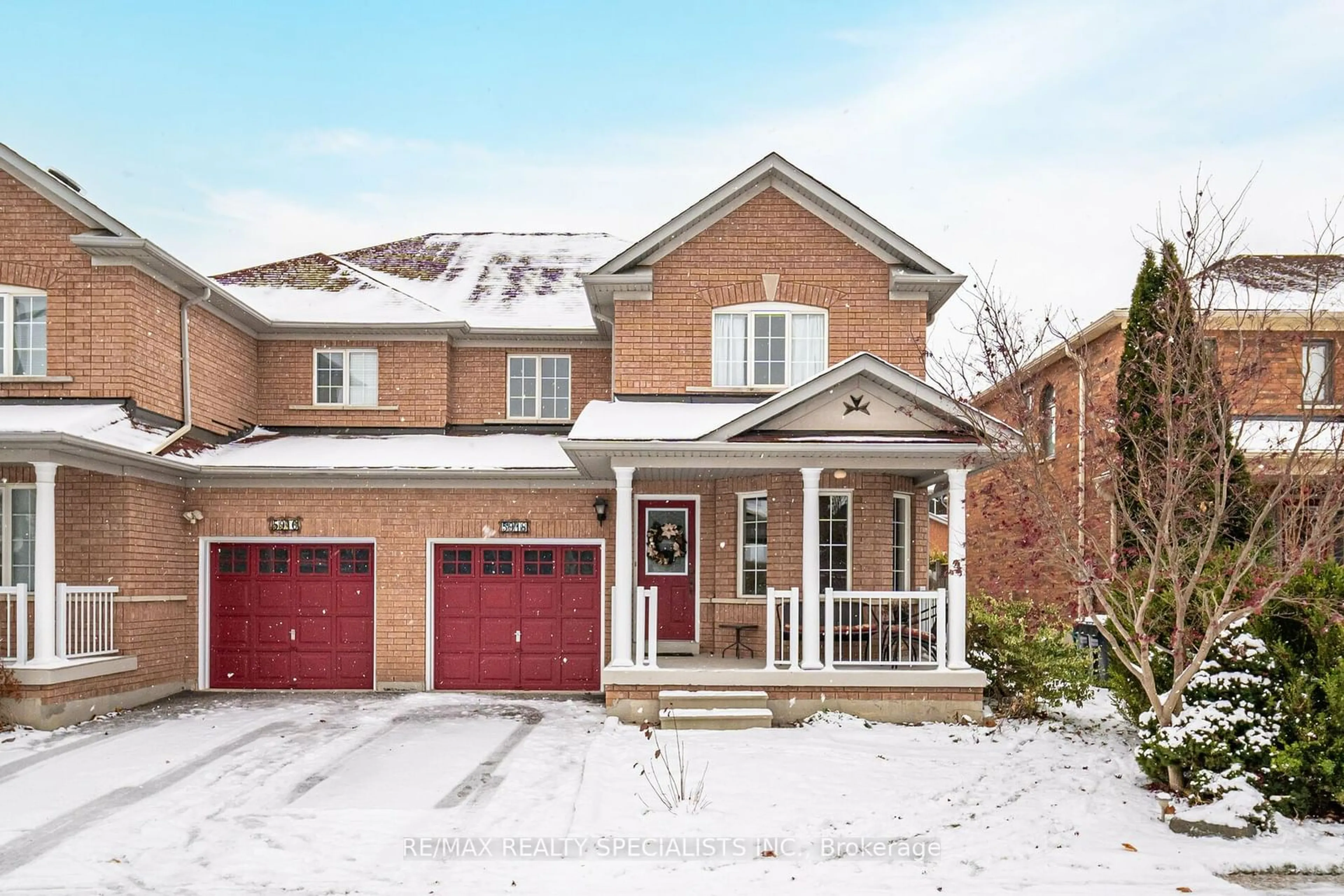 Home with brick exterior material for 5918 Bermuda Dr, Mississauga Ontario L5M 6Z1