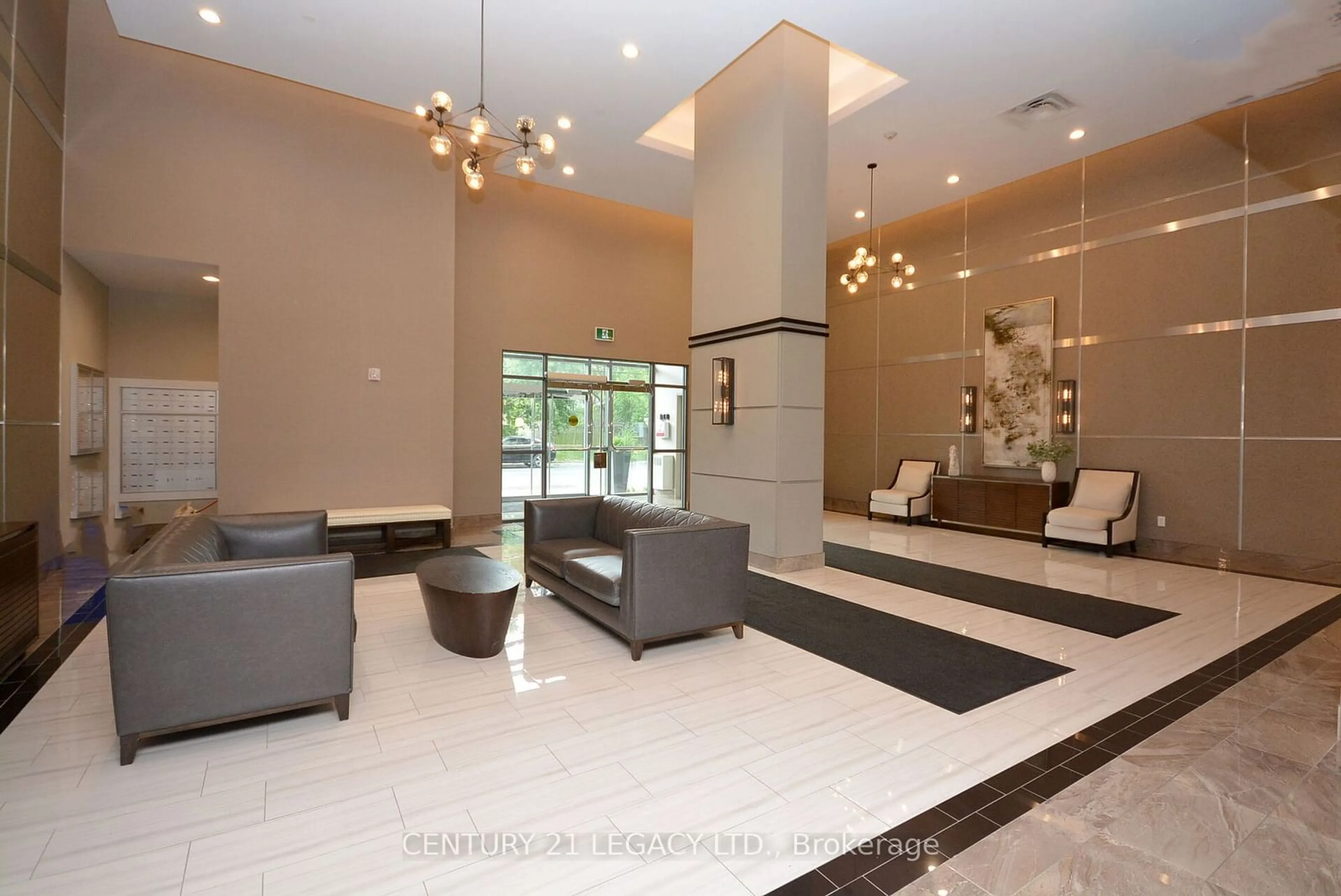 Indoor lobby, ceramic floors for 2486 Old Bronte Rd #212, Oakville Ontario L6M 4J2