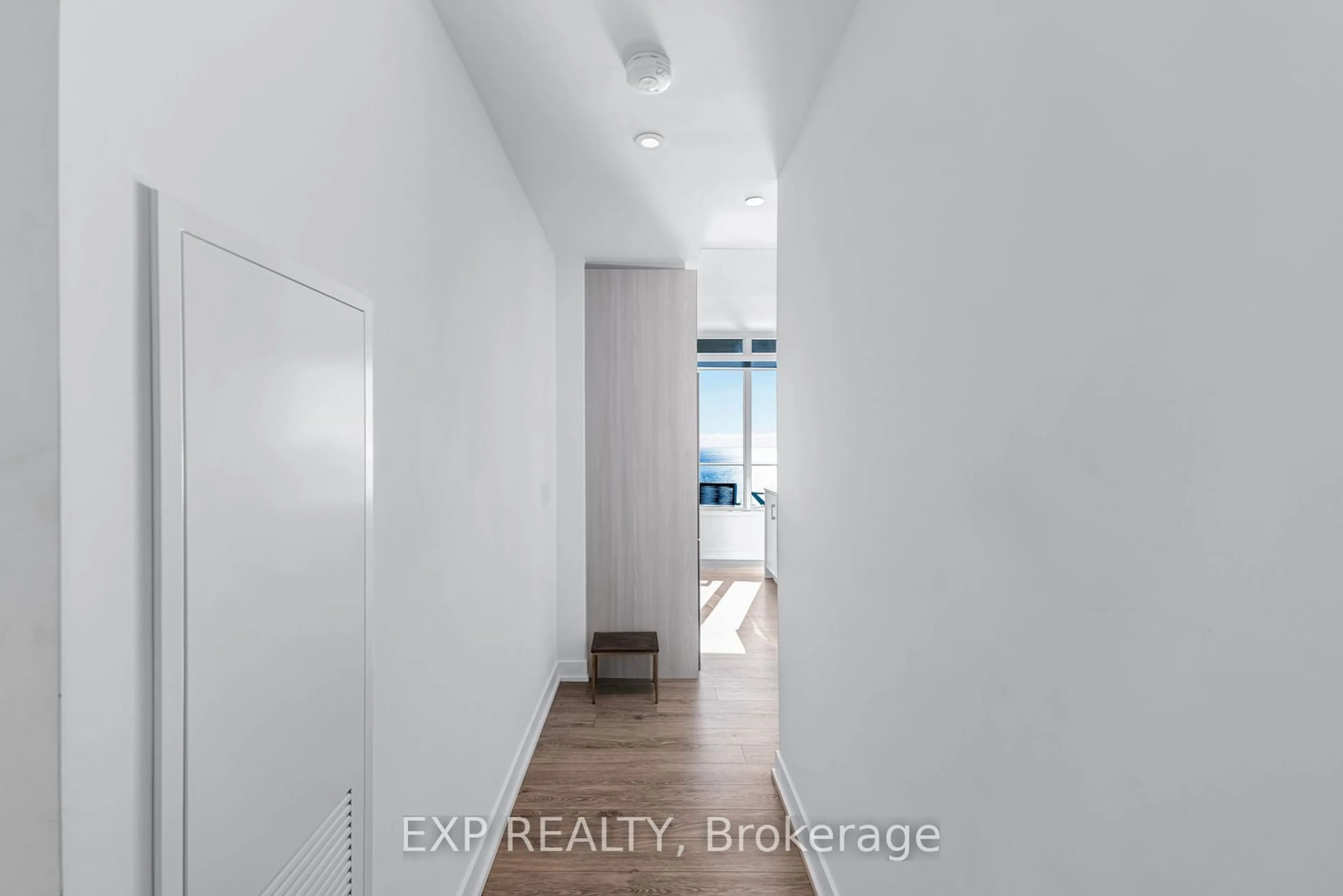 Indoor entryway, not visible floor for 1926 Lake Shore Blvd #2510, Toronto Ontario M6S 1A1